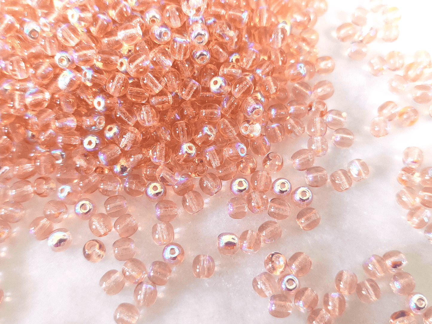 4mm runde Perlen - Lachs / helles Orange AB