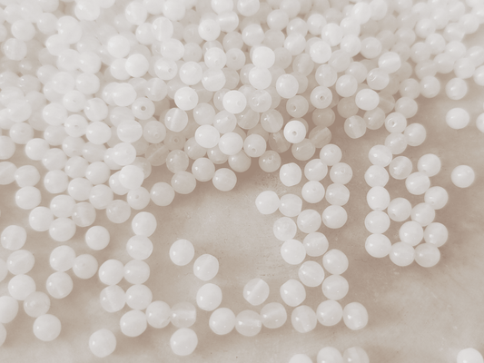 4mm round beads - milky white