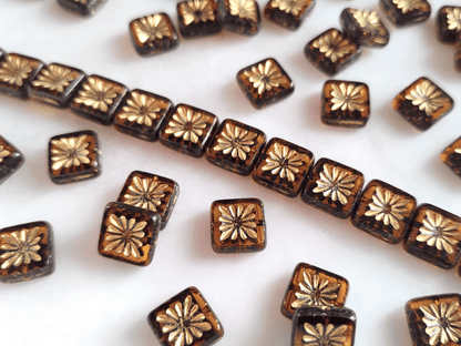 Quadratic kiwi ornament beads 10 mm - brown & gold