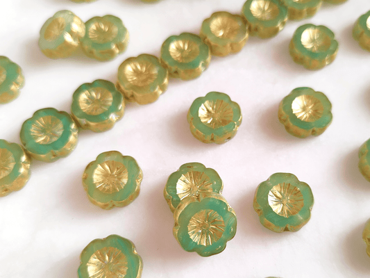 Hawaii flower beads 14 mm - colorless, green & gold