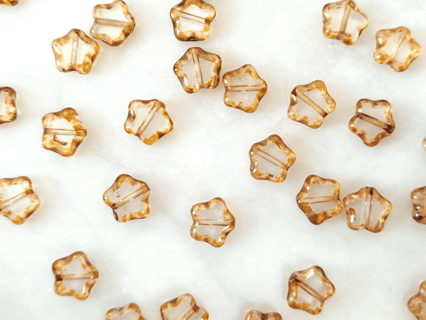 Star beads 8mm - colorless